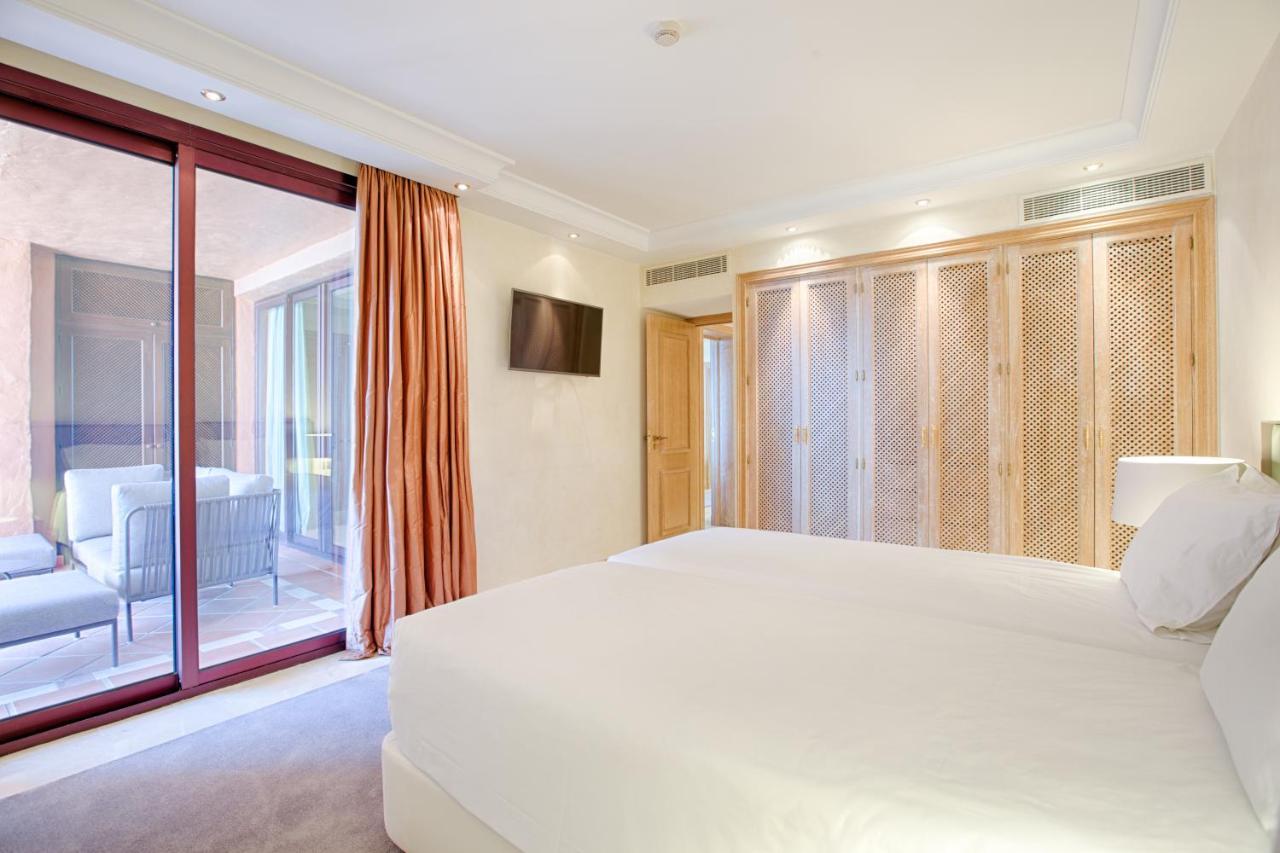 Bahia Beach Apartments Естепона Екстериор снимка
