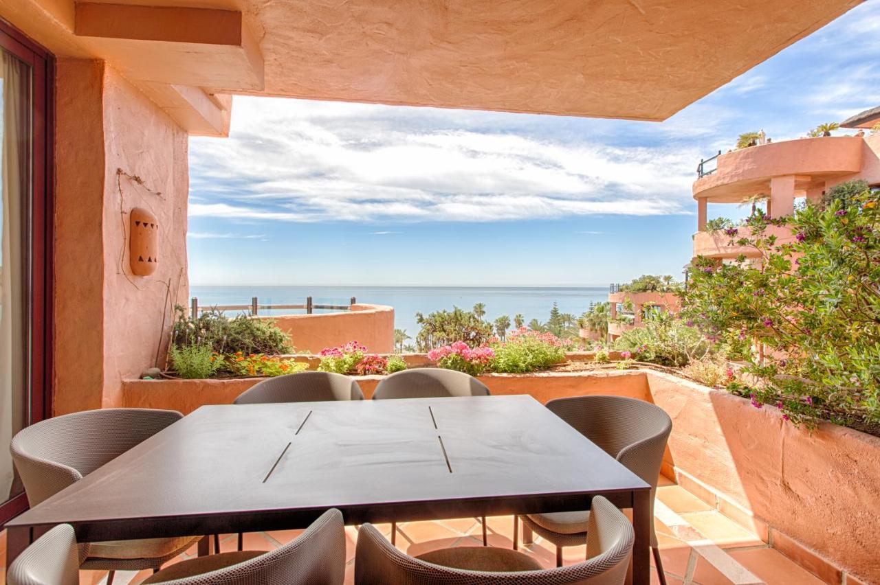 Bahia Beach Apartments Естепона Екстериор снимка