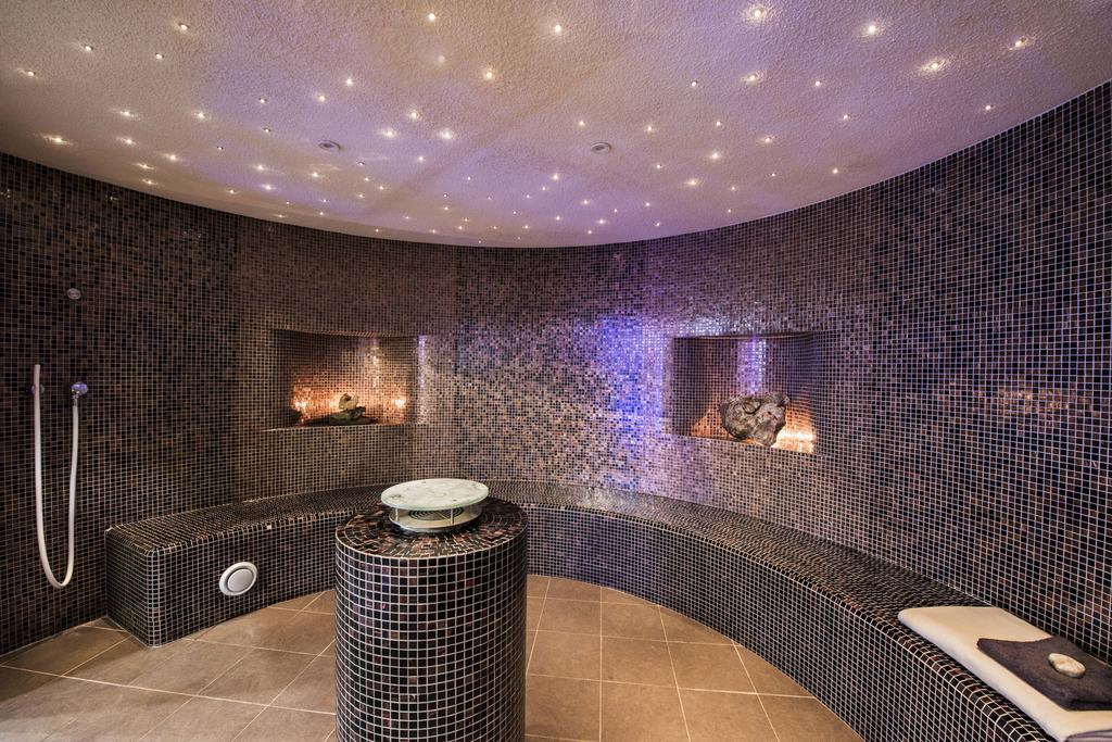 Bahia Beach Apartments Естепона Екстериор снимка