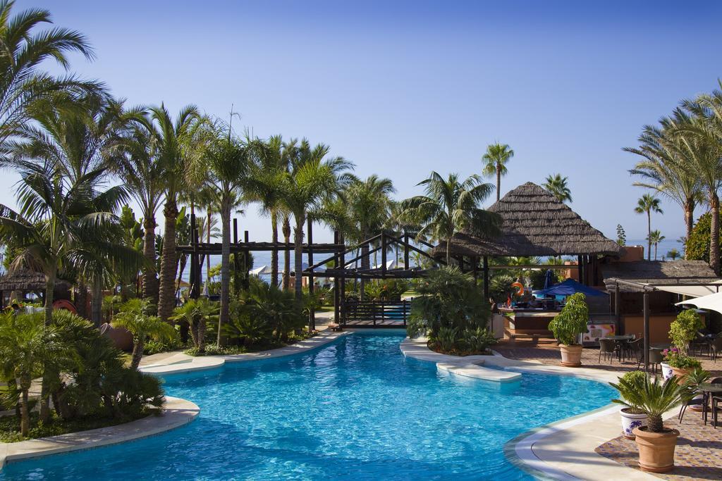 Bahia Beach Apartments Естепона Екстериор снимка